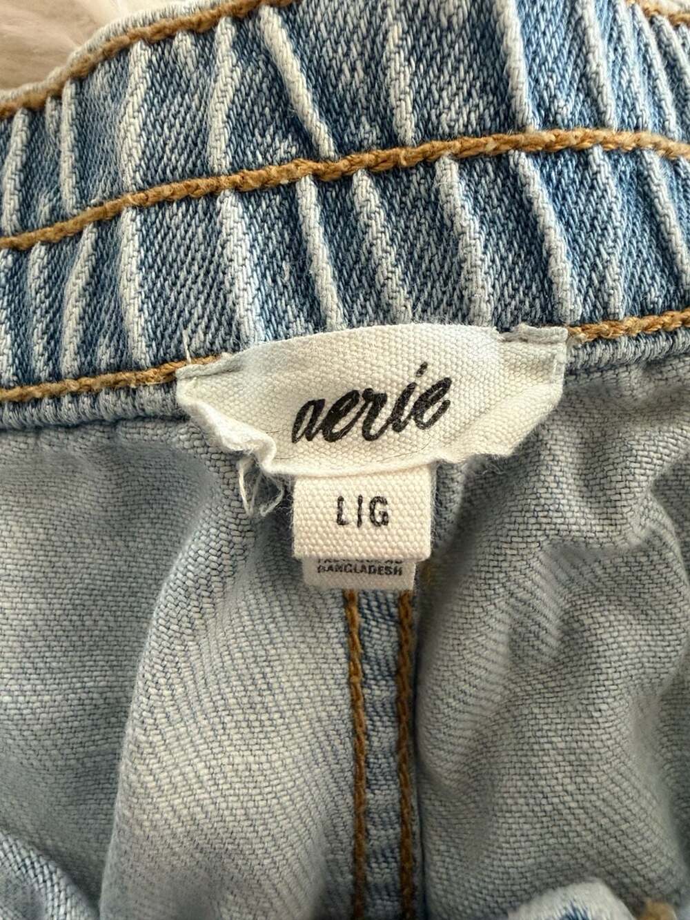 Aerie light wash high rise festival frayed raw hem denim shorts - Picture 3 of 4